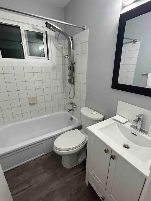 Cute Highland Park Apartment Calgary